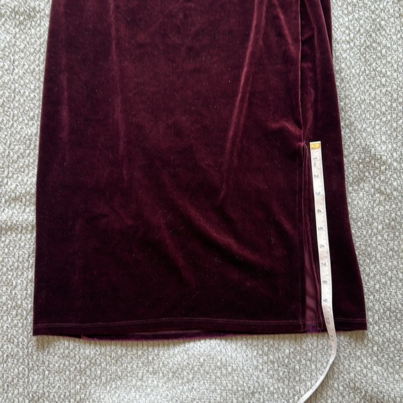 Halogen wine velvet skirt. SZ M. - Picture 4 of 7